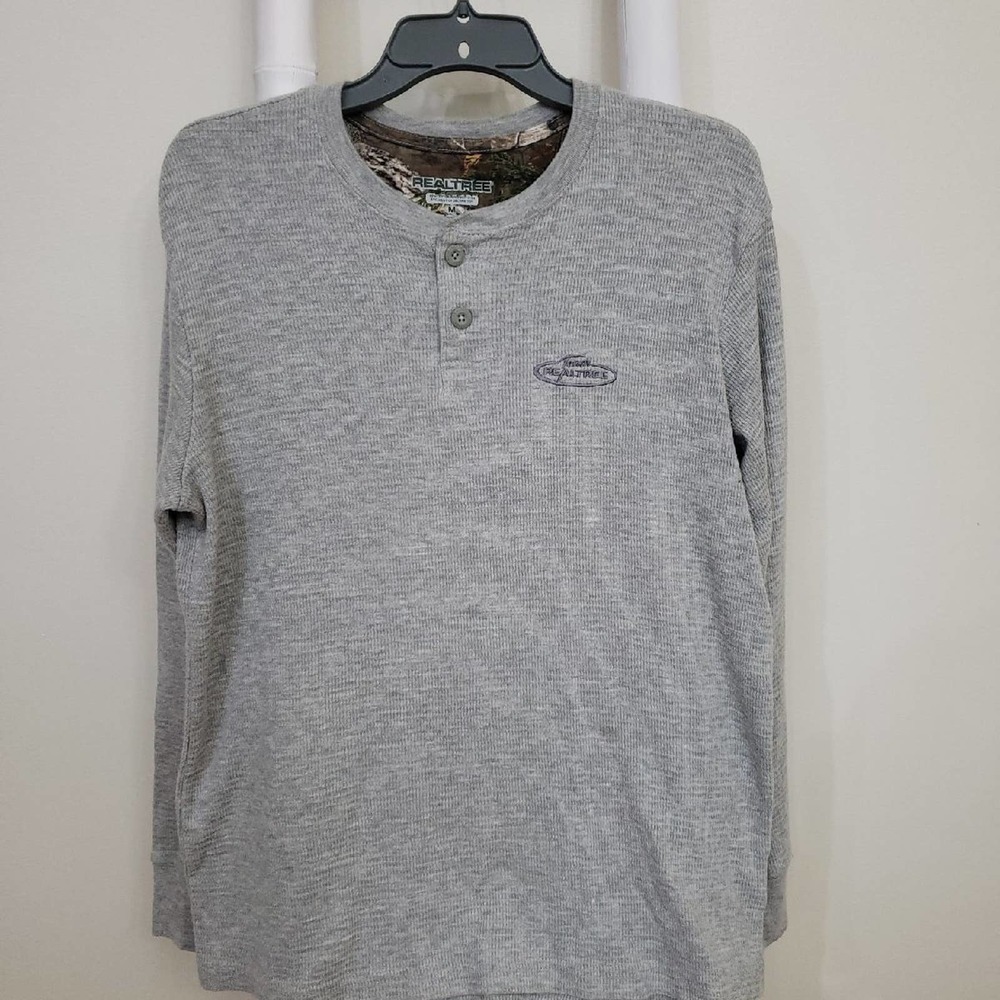 RealTree Grey Long Sleeve Henley Sz M